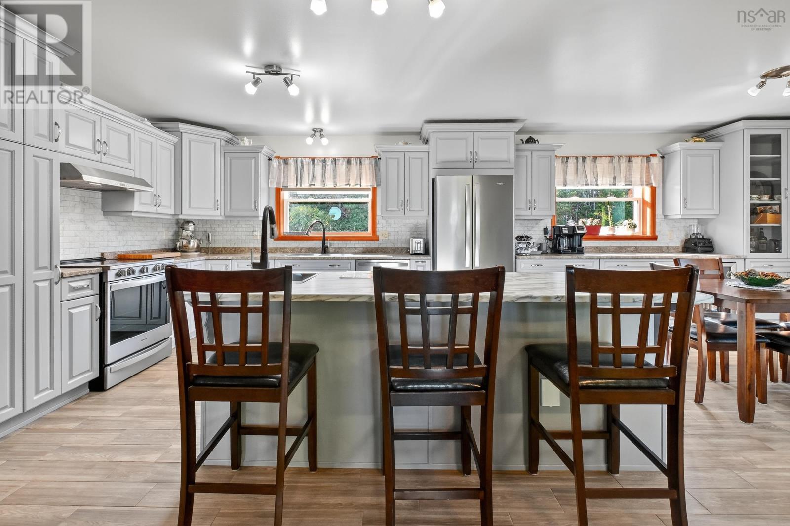 110 De Raymond Street, St. Peter's, Nova Scotia  B0E 3B0 - Photo 15 - 202323837