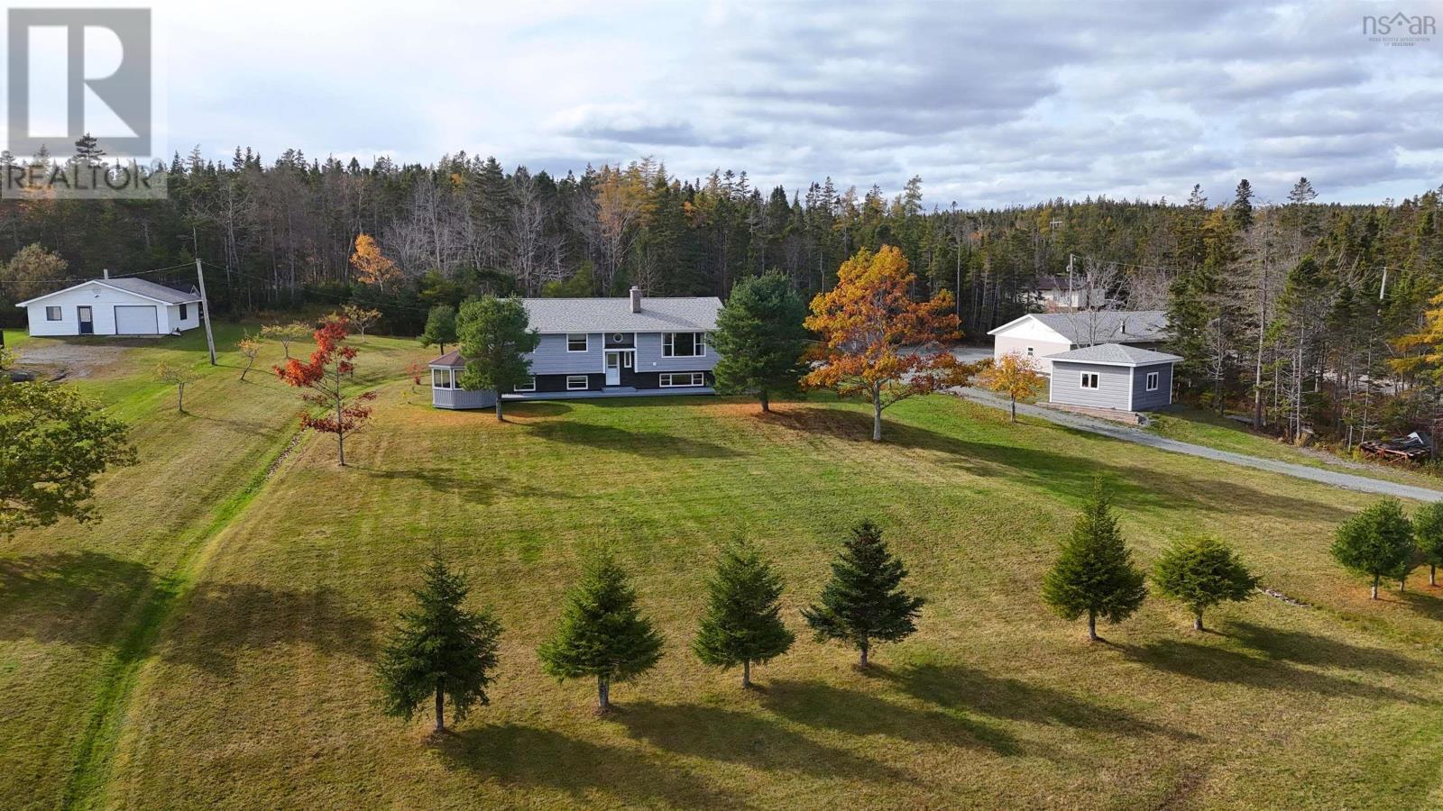 110 De Raymond Street, St. Peter's, Nova Scotia  B0E 3B0 - Photo 3 - 202323837