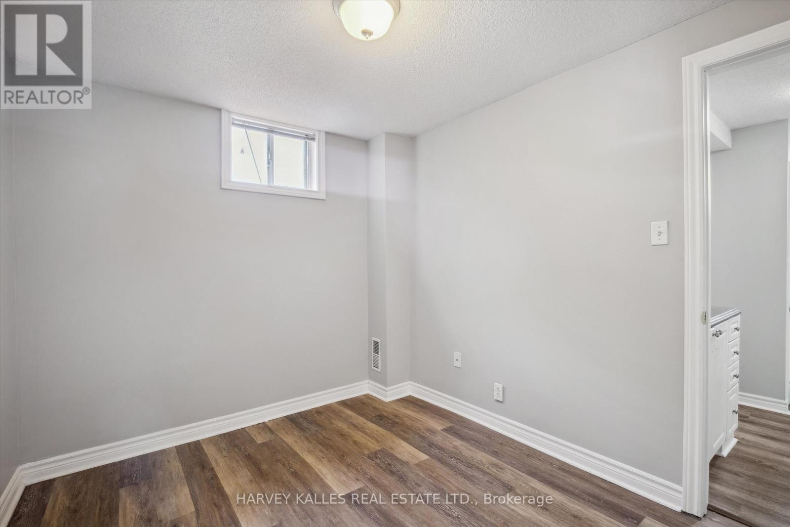 102 Stanley Avenue, Toronto (Mimico), Ontario  M8V 1N9 - Photo 31 - W9344144