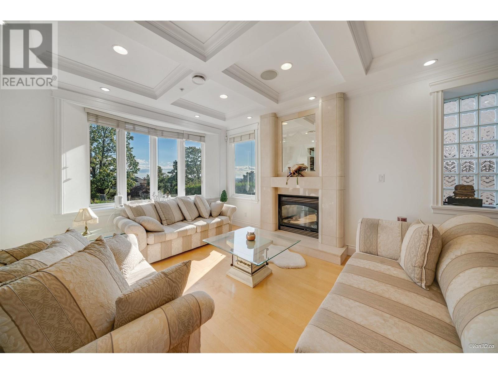 Listing Picture 8 of 40 : 2177 BONACCORD DRIVE, Vancouver / 溫哥華 - 魯藝地產 Yvonne Lu Group - MLS Medallion Club Member