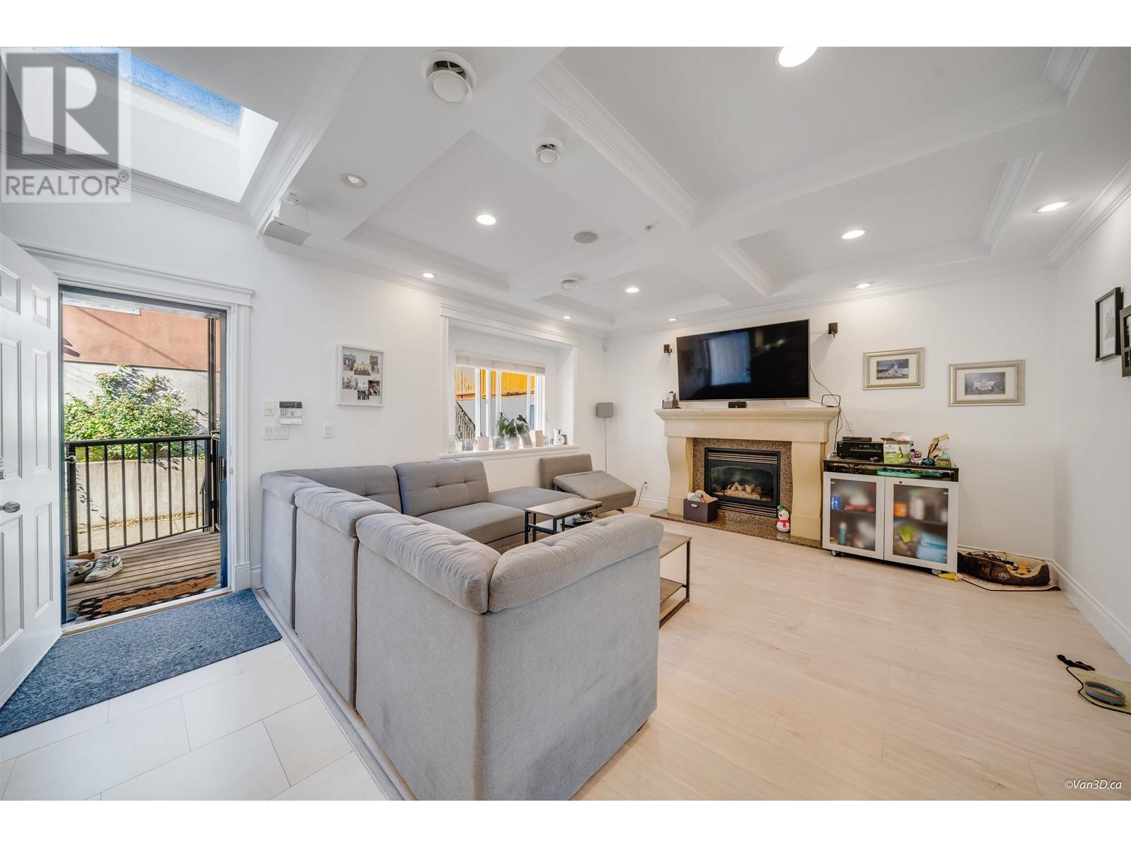 Listing Picture 15 of 40 : 2177 BONACCORD DRIVE, Vancouver / 溫哥華 - 魯藝地產 Yvonne Lu Group - MLS Medallion Club Member