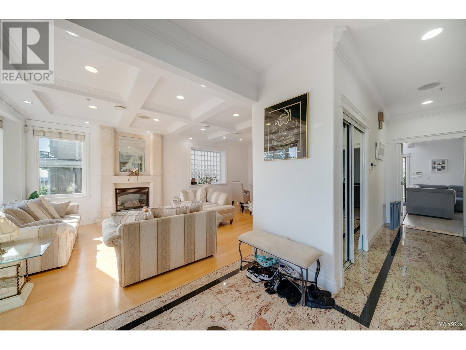 Listing Picture 6 of 40 : 2177 BONACCORD DRIVE, Vancouver / 溫哥華 - 魯藝地產 Yvonne Lu Group - MLS Medallion Club Member