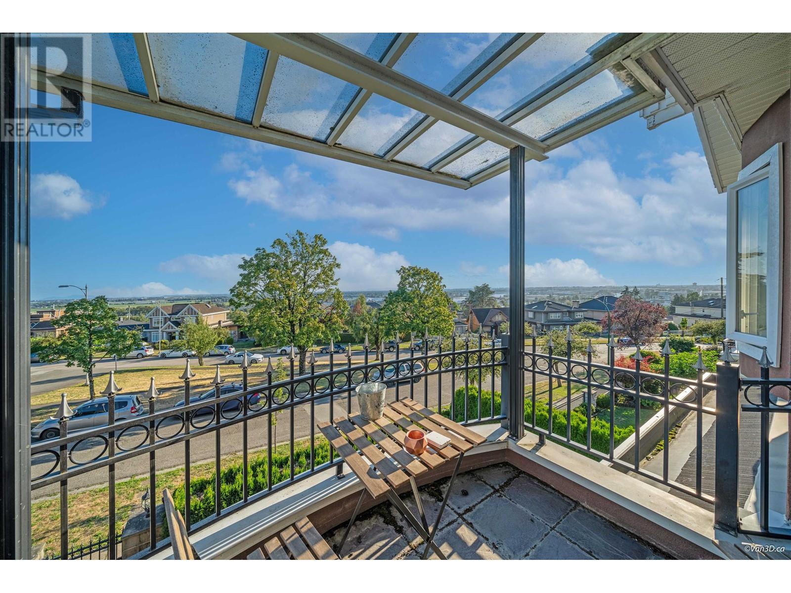 Listing Picture 30 of 40 : 2177 BONACCORD DRIVE, Vancouver / 溫哥華 - 魯藝地產 Yvonne Lu Group - MLS Medallion Club Member