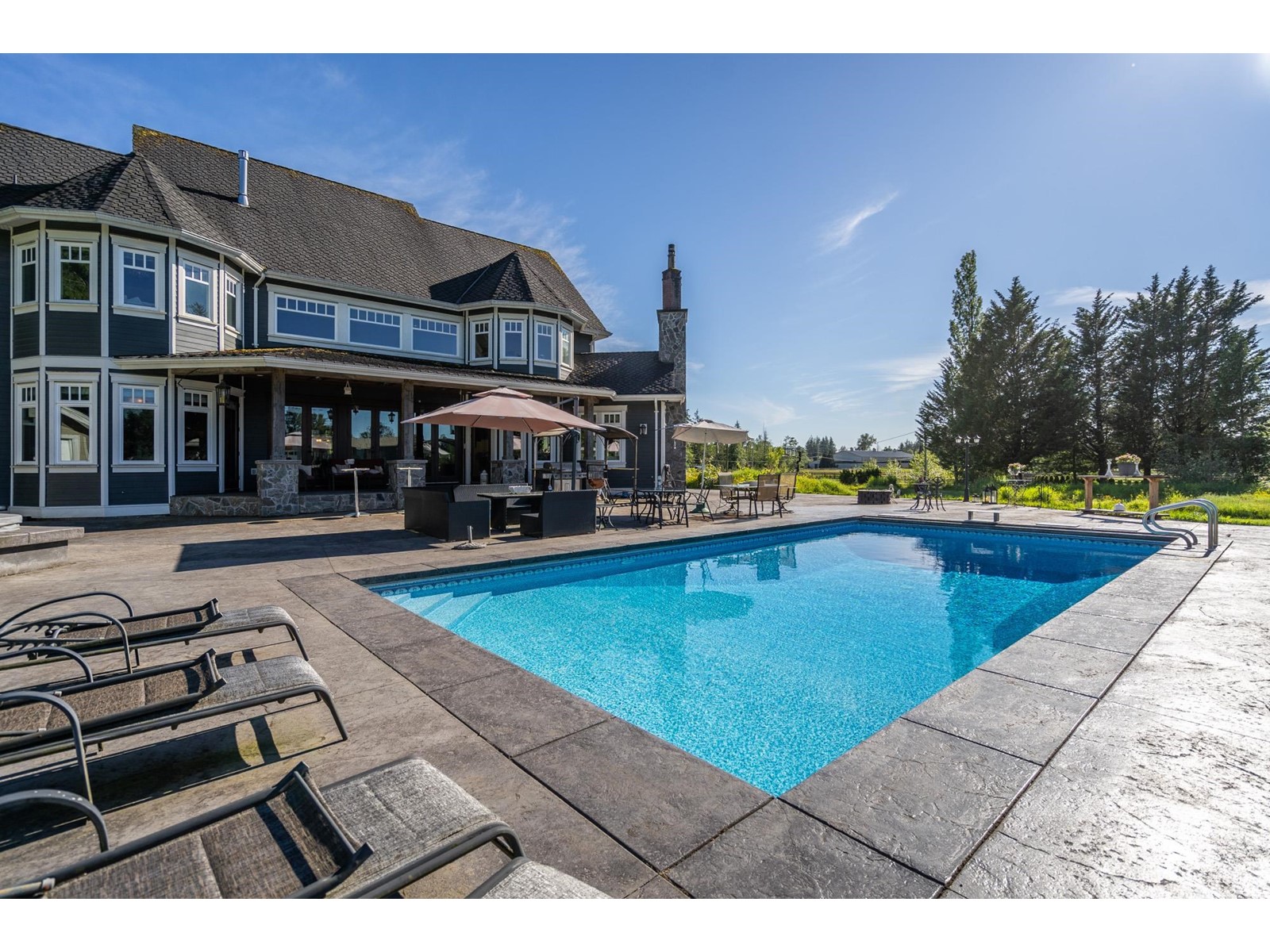 23939 8 Avenue, Langley, British Columbia  V2Z 2X8 - Photo 3 - R2921234