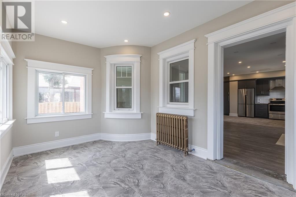 238 West Main Street Unit# Main, Welland, Ontario  L3C 5A5 - Photo 3 - 40645028