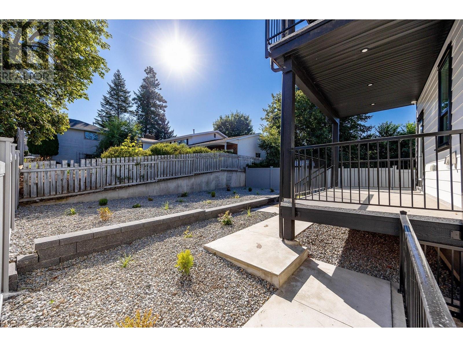 701 Mcclure Road, Kelowna, British Columbia  V1W 1M2 - Photo 34 - 10323901