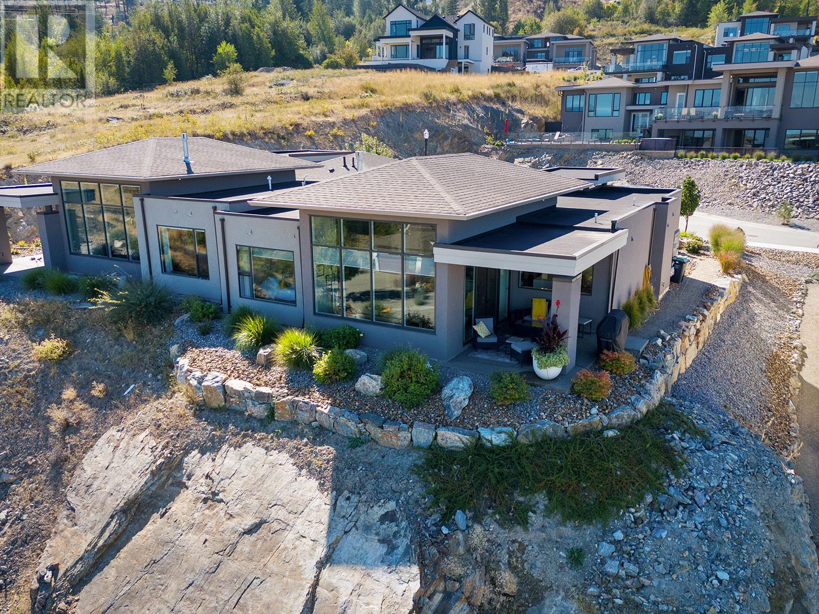 484 Sparrow Hawk Court Kelowna