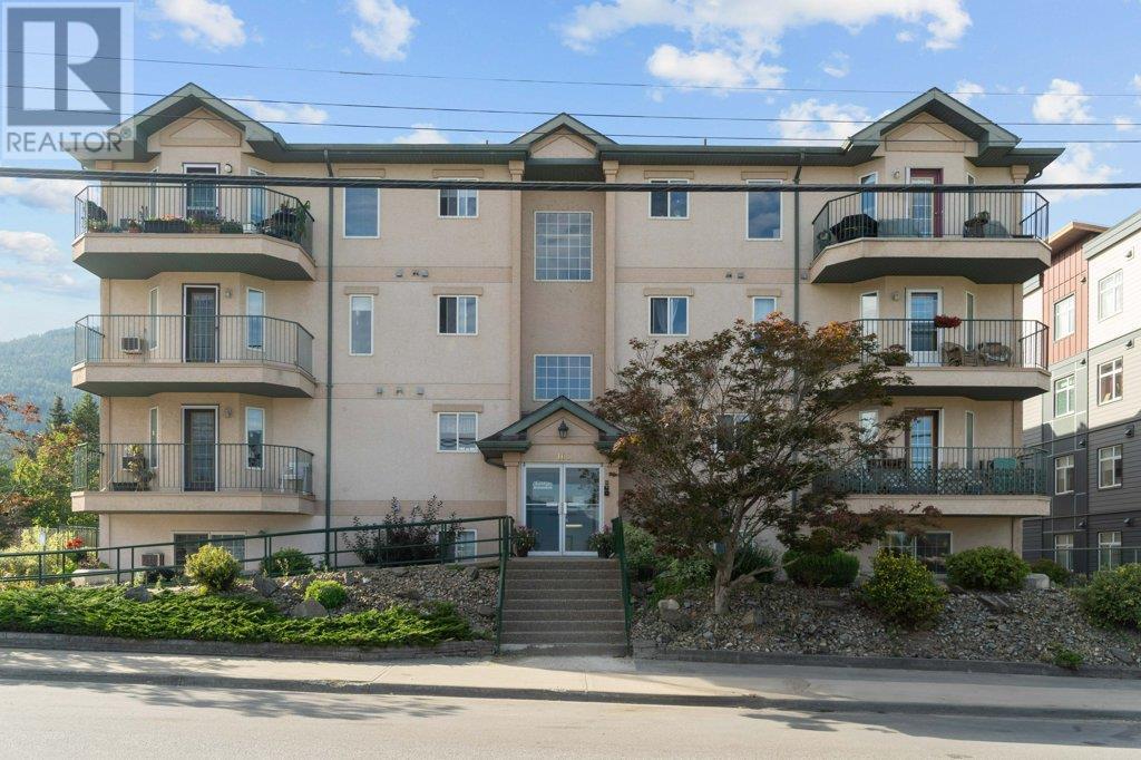 160 5 Avenue SW Unit# 105, salmon arm, British Columbia