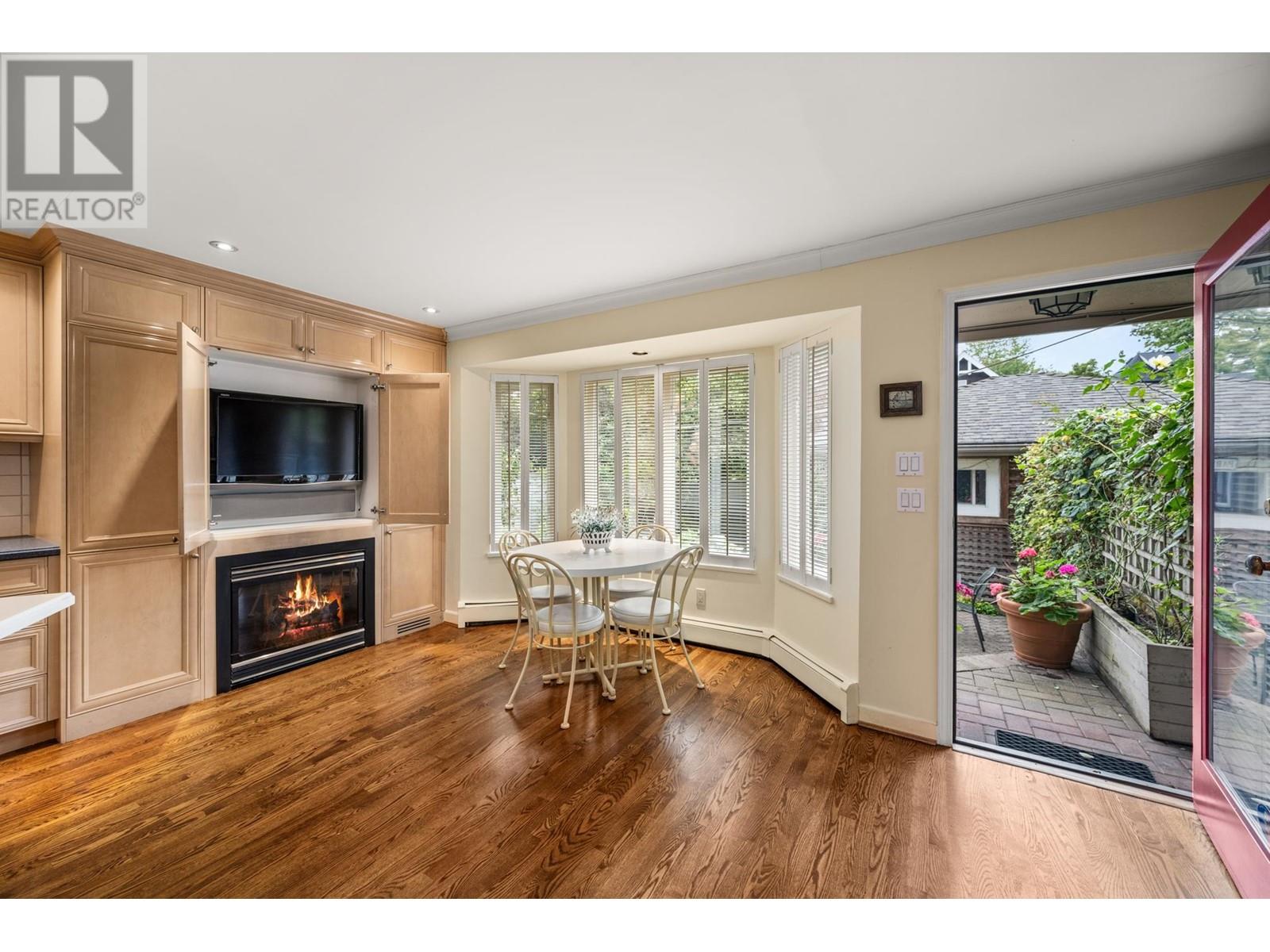 2237 W 14th Avenue, Vancouver, British Columbia  V6K 2V9 - Photo 11 - R2924239