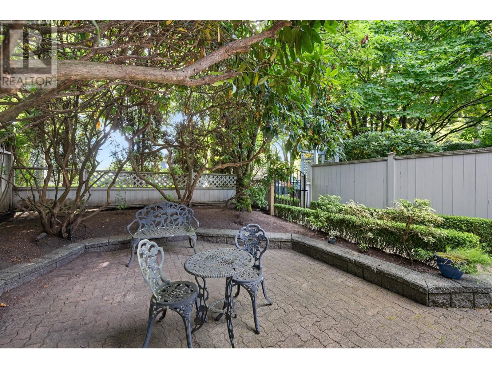 2237 W 14th Avenue, Vancouver, British Columbia  V6K 2V9 - Photo 3 - R2924239