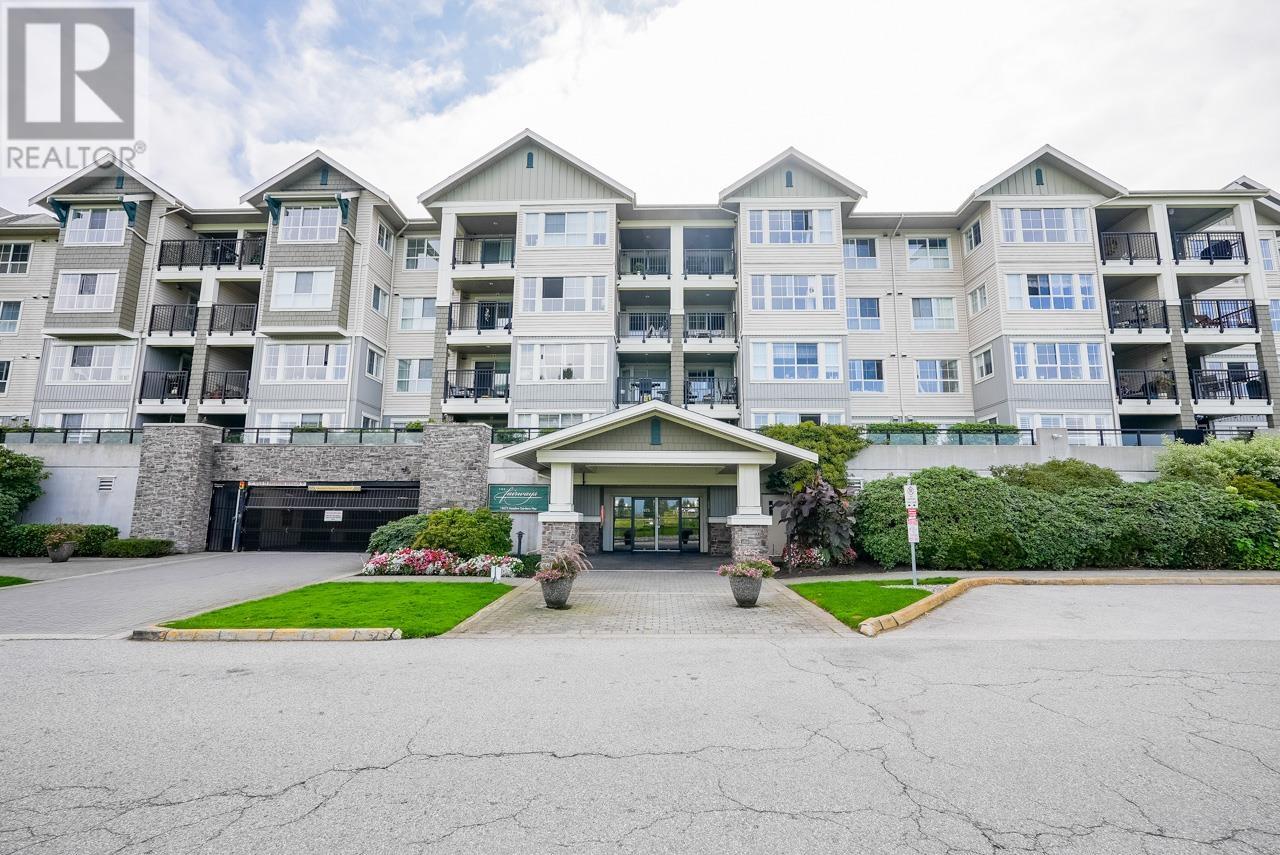 121 19673 Meadow Gardens Way, Pitt Meadows, British Columbia V3Y 0A2 - Photo 1 - R2924301