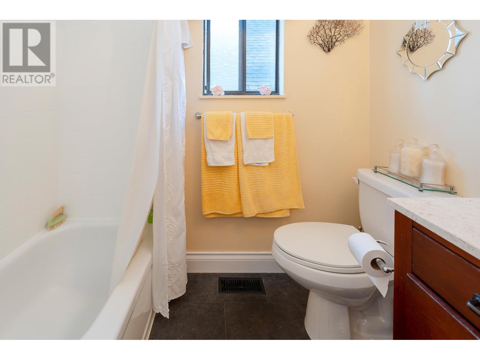 1725 Pitt River Road, Port Coquitlam, British Columbia  V3C 1P5 - Photo 11 - R2924342