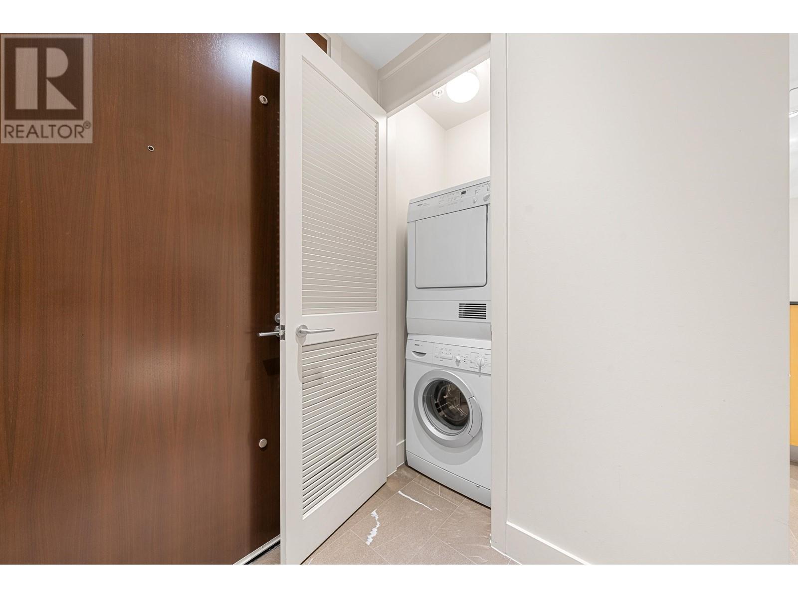 Listing Picture 17 of 23 : 3306 1077 W CORDOVA STREET, Vancouver / 溫哥華 - 魯藝地產 Yvonne Lu Group - MLS Medallion Club Member