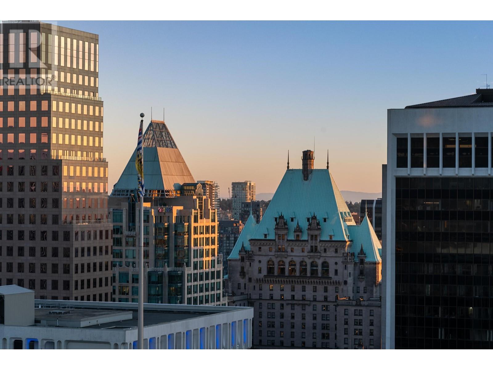 Listing Picture 7 of 23 : 3306 1077 W CORDOVA STREET, Vancouver / 溫哥華 - 魯藝地產 Yvonne Lu Group - MLS Medallion Club Member