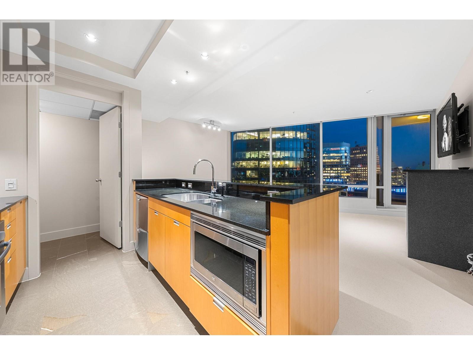 Listing Picture 13 of 23 : 3306 1077 W CORDOVA STREET, Vancouver / 溫哥華 - 魯藝地產 Yvonne Lu Group - MLS Medallion Club Member