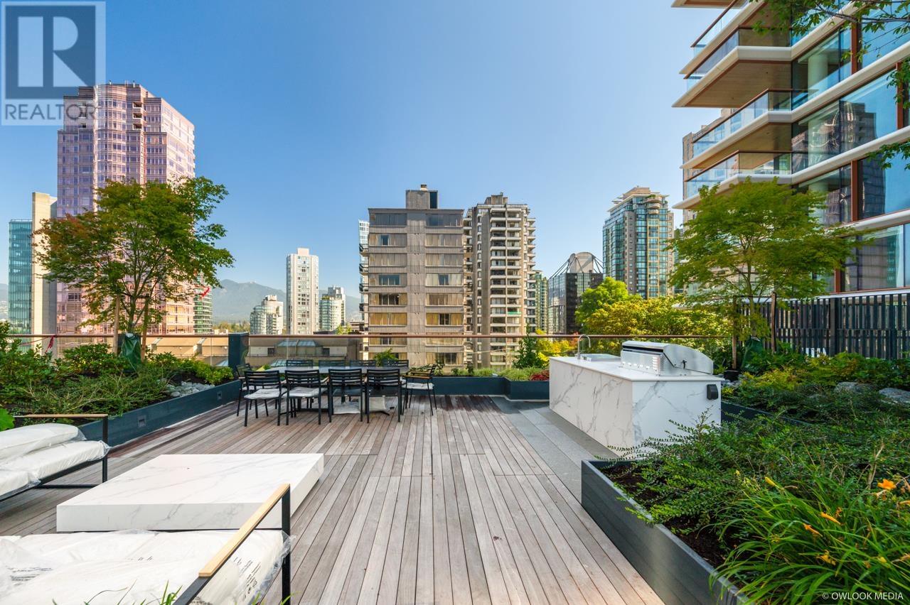 Property at 2106 1408 ROBSON STREET image 4