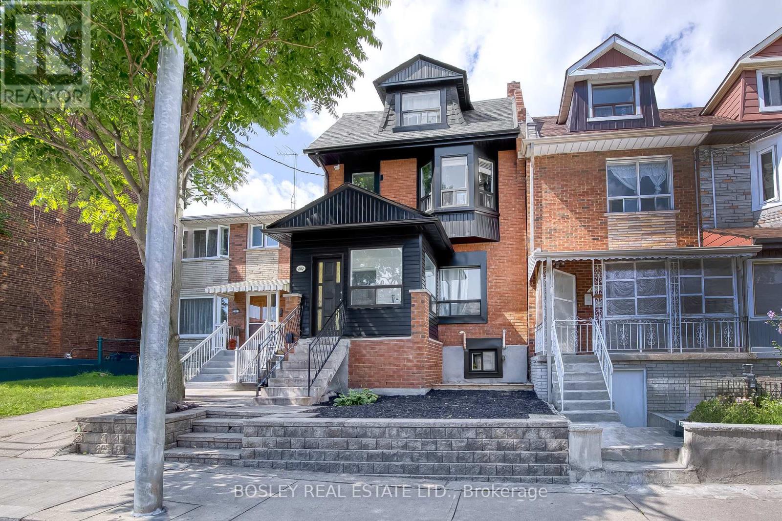 282 Ossington Avenue, Toronto (Trinity-Bellwoods), Ontario  M6J 3A3 - Photo 1 - C9344849