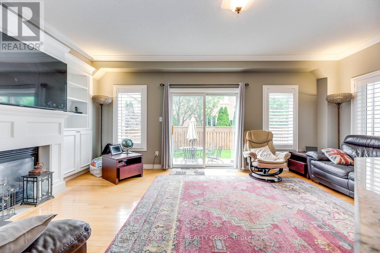 1198 AGRAM DRIVE Oakville (Iroquois Ridge North)