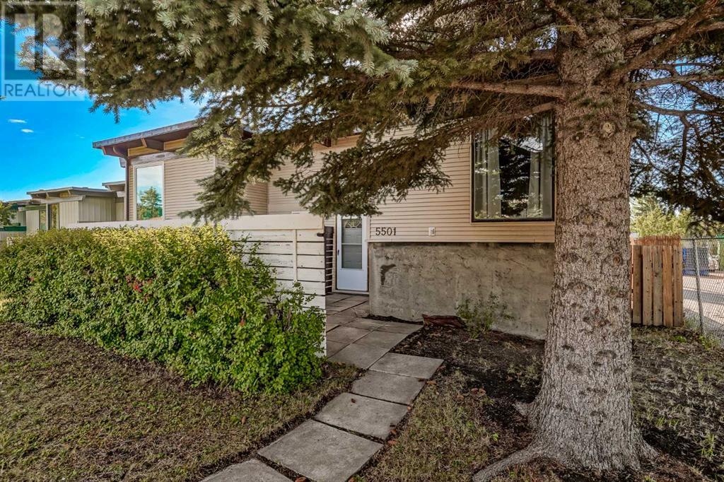 5501 4 Avenue Ne, Calgary, Alberta  T2A 3X8 - Photo 3 - A2159052