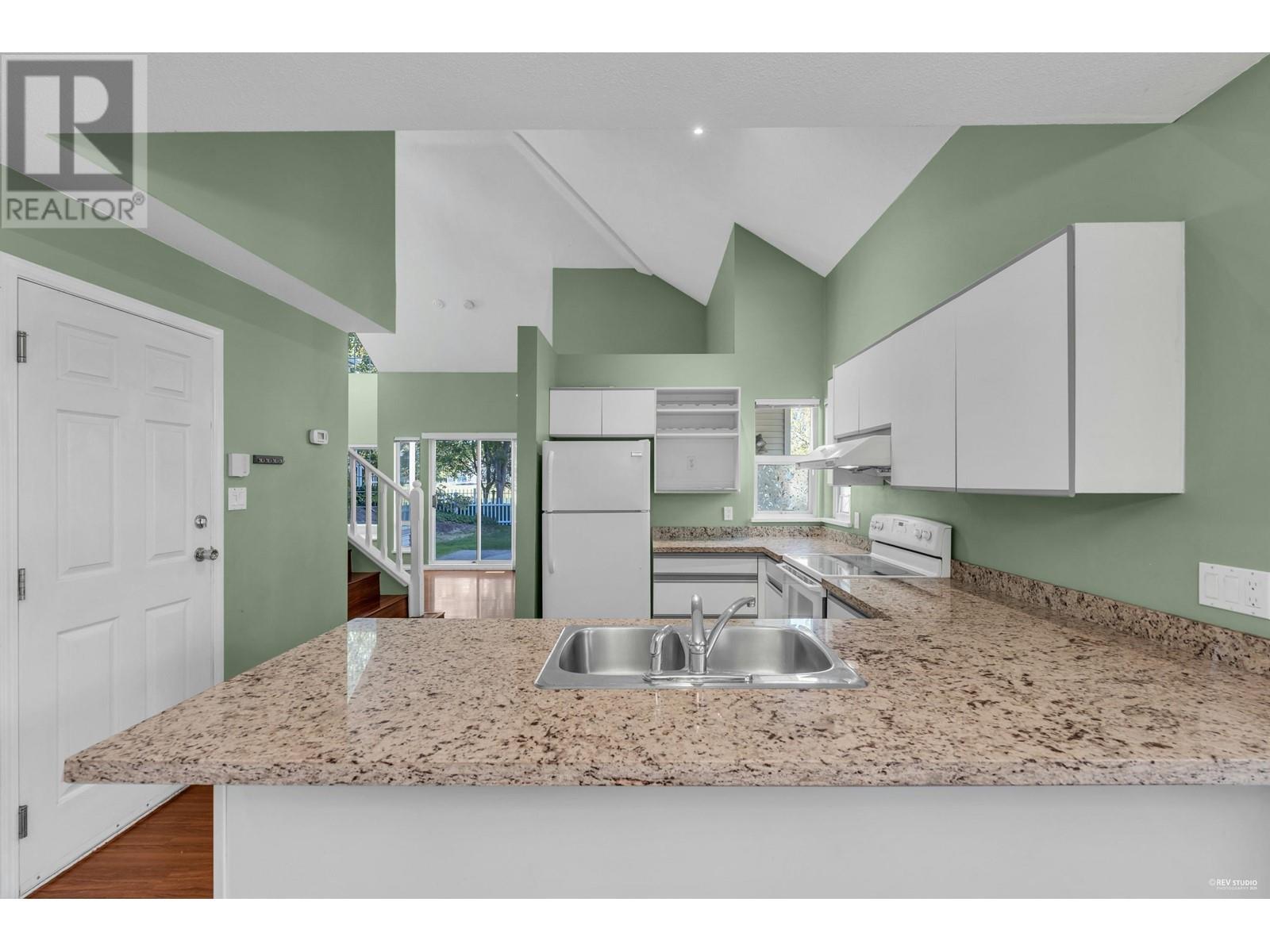 Listing Picture 14 of 31 : 23 12891 JACK BELL DRIVE, Richmond / 烈治文 - 魯藝地產 Yvonne Lu Group - MLS Medallion Club Member