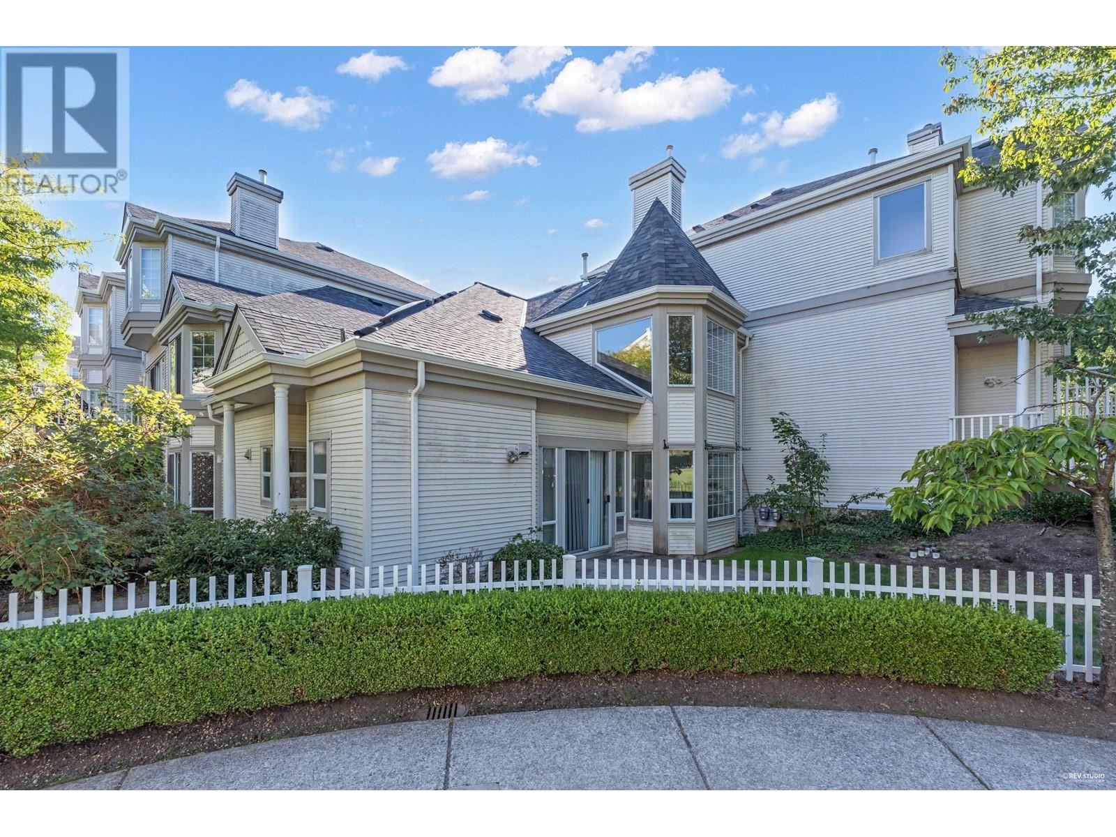 Listing Picture 5 of 31 : 23 12891 JACK BELL DRIVE, Richmond / 烈治文 - 魯藝地產 Yvonne Lu Group - MLS Medallion Club Member