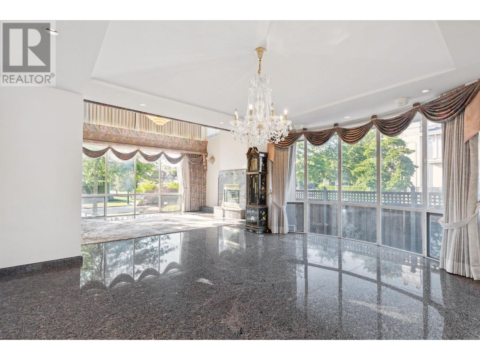 Listing Picture 10 of 38 : 6808 ANGUS DRIVE, Vancouver / 溫哥華 - 魯藝地產 Yvonne Lu Group - MLS Medallion Club Member