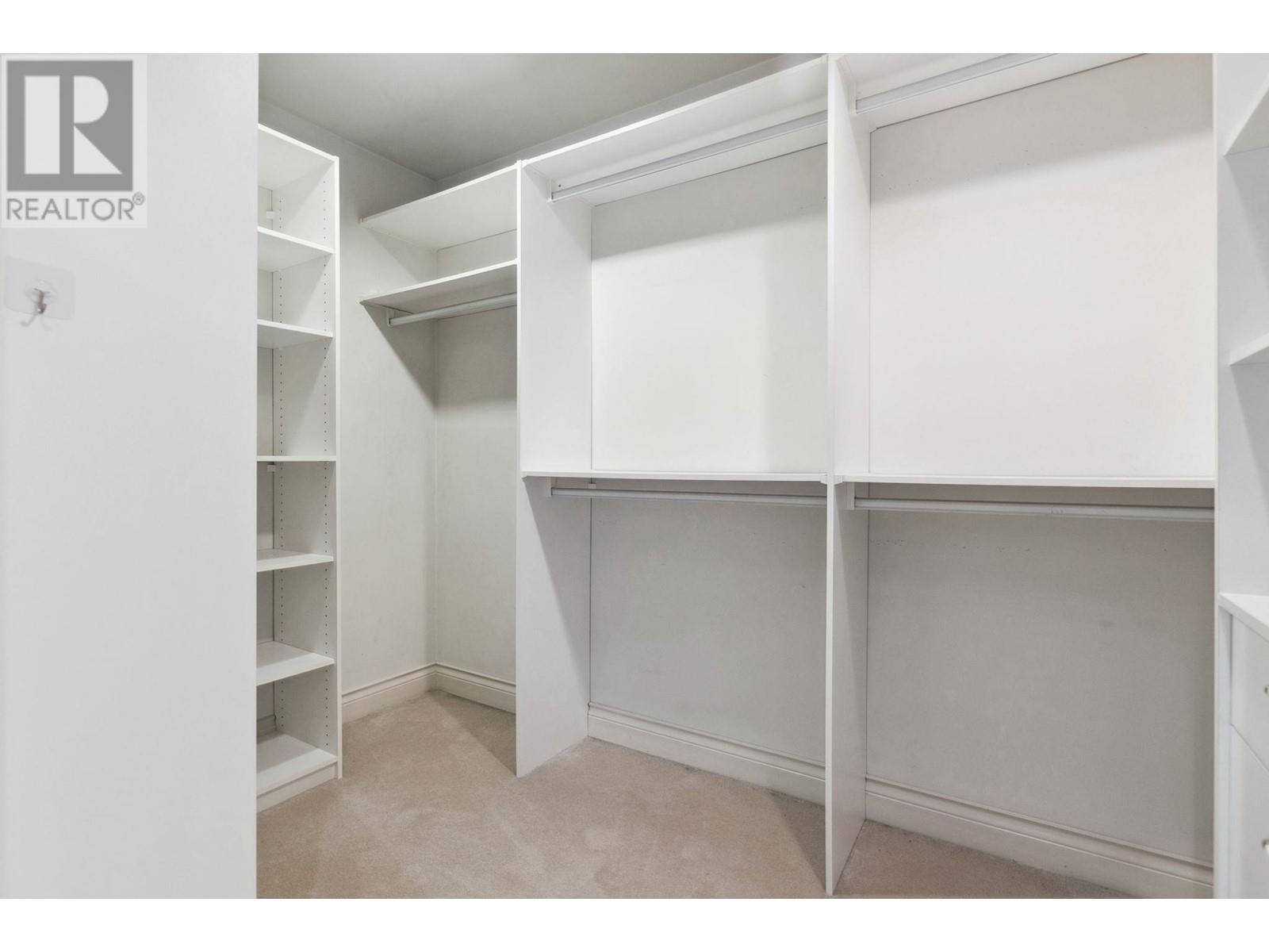 Listing Picture 25 of 38 : 6808 ANGUS DRIVE, Vancouver / 溫哥華 - 魯藝地產 Yvonne Lu Group - MLS Medallion Club Member