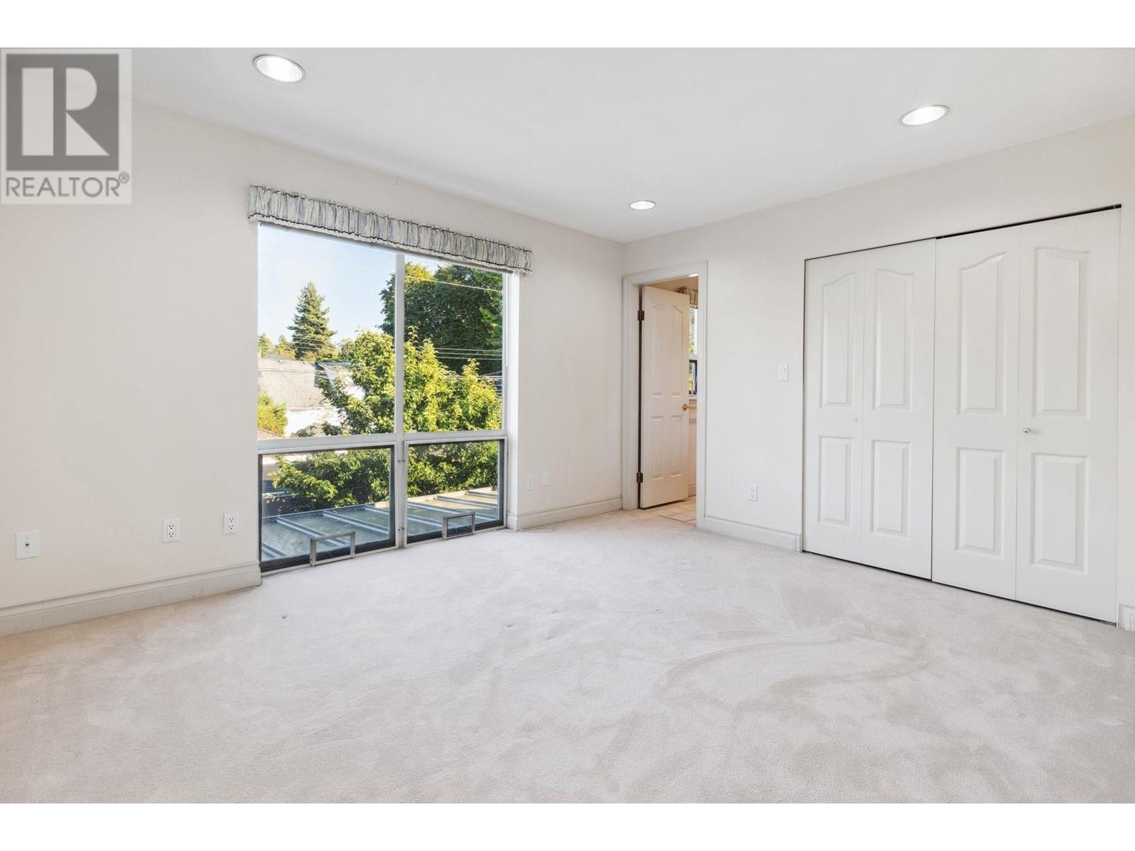 Listing Picture 27 of 38 : 6808 ANGUS DRIVE, Vancouver / 溫哥華 - 魯藝地產 Yvonne Lu Group - MLS Medallion Club Member