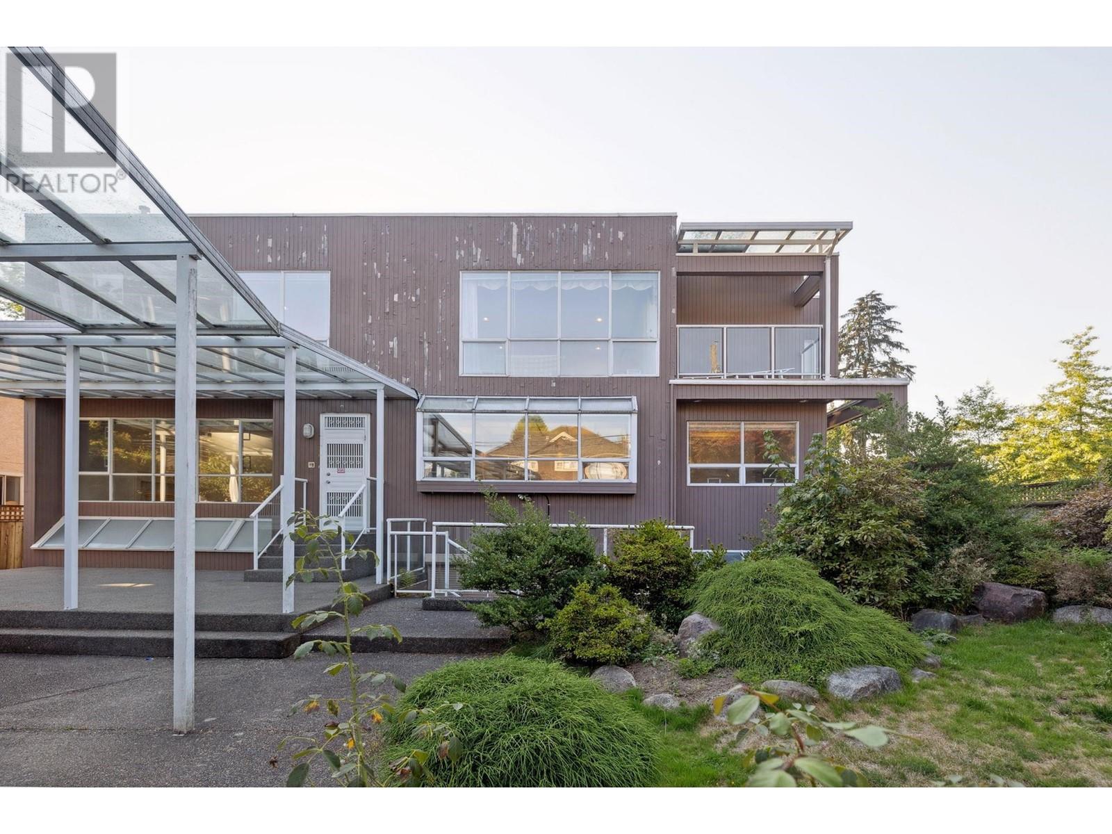 Listing Picture 36 of 38 : 6808 ANGUS DRIVE, Vancouver / 溫哥華 - 魯藝地產 Yvonne Lu Group - MLS Medallion Club Member