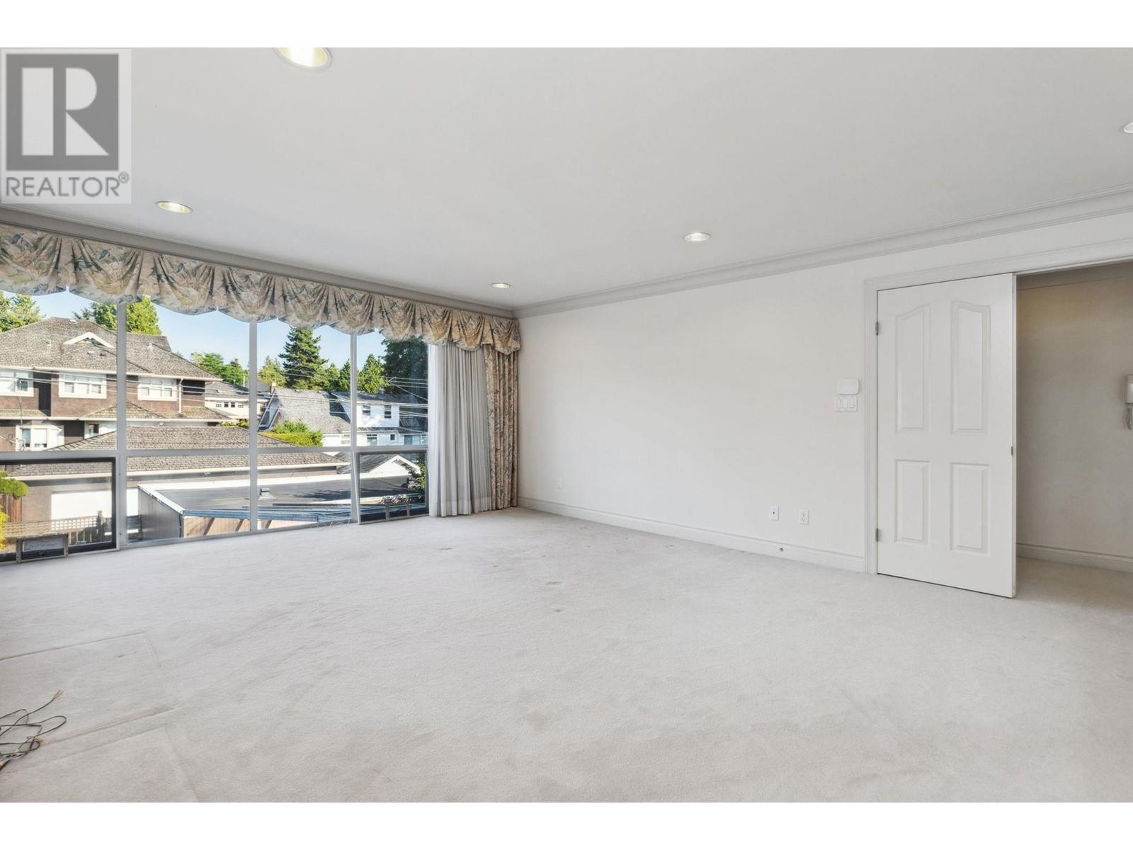 Listing Picture 24 of 38 : 6808 ANGUS DRIVE, Vancouver / 溫哥華 - 魯藝地產 Yvonne Lu Group - MLS Medallion Club Member