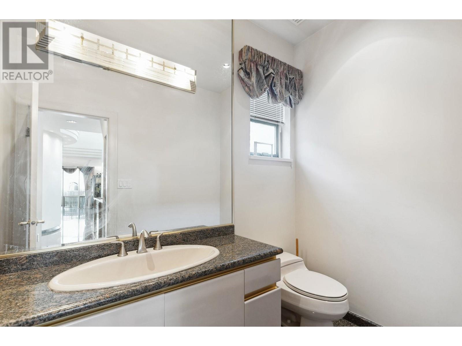 Listing Picture 29 of 38 : 6808 ANGUS DRIVE, Vancouver / 溫哥華 - 魯藝地產 Yvonne Lu Group - MLS Medallion Club Member