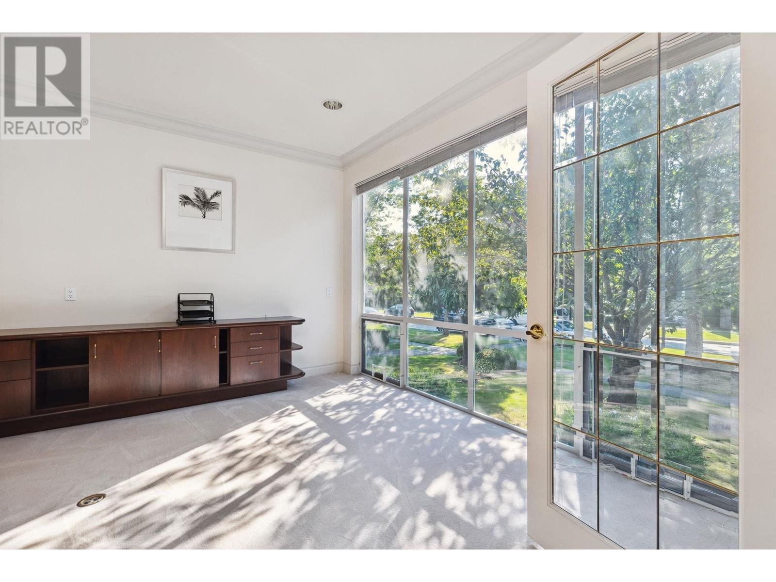 Listing Picture 5 of 38 : 6808 ANGUS DRIVE, Vancouver / 溫哥華 - 魯藝地產 Yvonne Lu Group - MLS Medallion Club Member