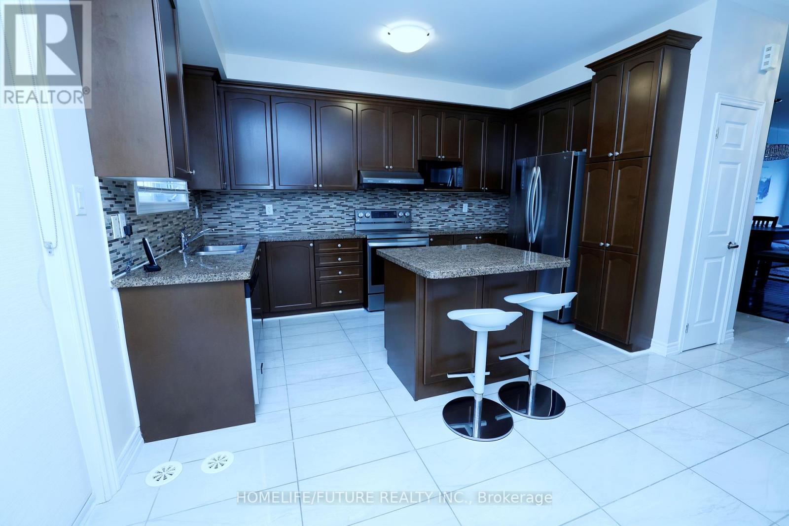 5 Cedar Lake Crescent, Brampton (Brampton West), Ontario  L6Y 0P9 - Photo 17 - W9308746