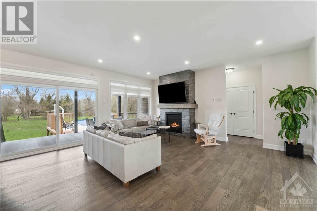 2500 Kearns WayOttawa, Ontario  K4P 1R9 - Photo 6 - X9519181