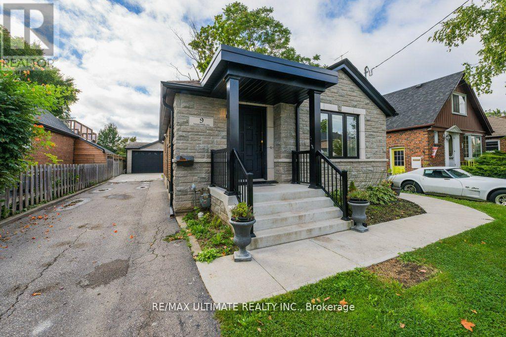 18 Cobalt Street, Toronto (Mount Dennis), Ontario  M6M 2K2 - Photo 15 - W9345119