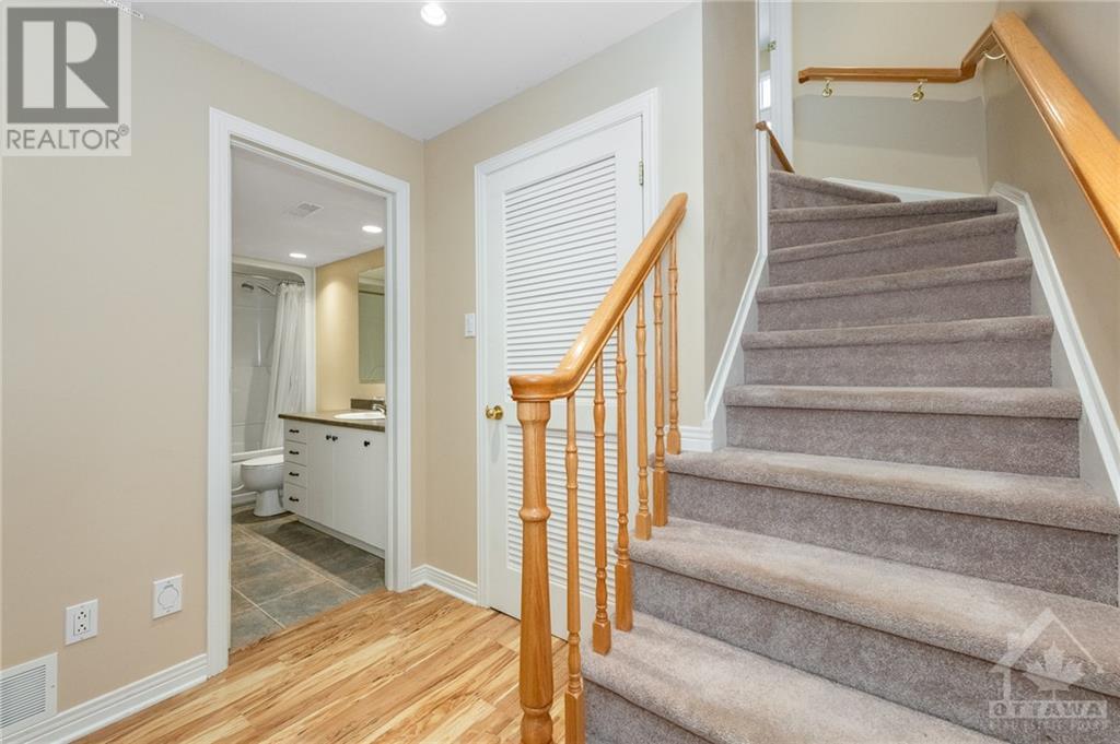 108 MILNER DOWNS CRESCENT UNIT#B Ottawa