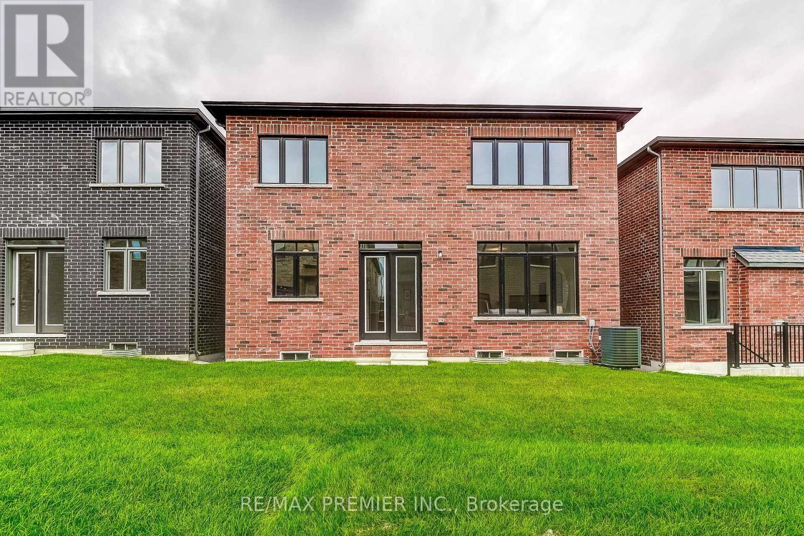 219 Fallharvest Way, Whitchurch-Stouffville, Ontario  L4A 0S1 - Photo 39 - N9255835