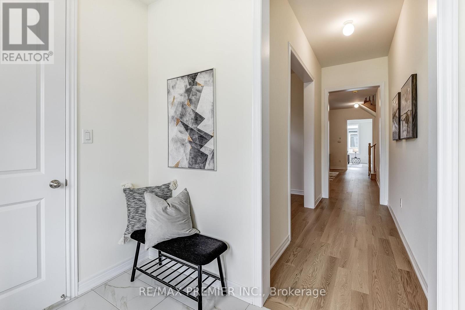 Property at 219 FALLHARVEST WAY image 4