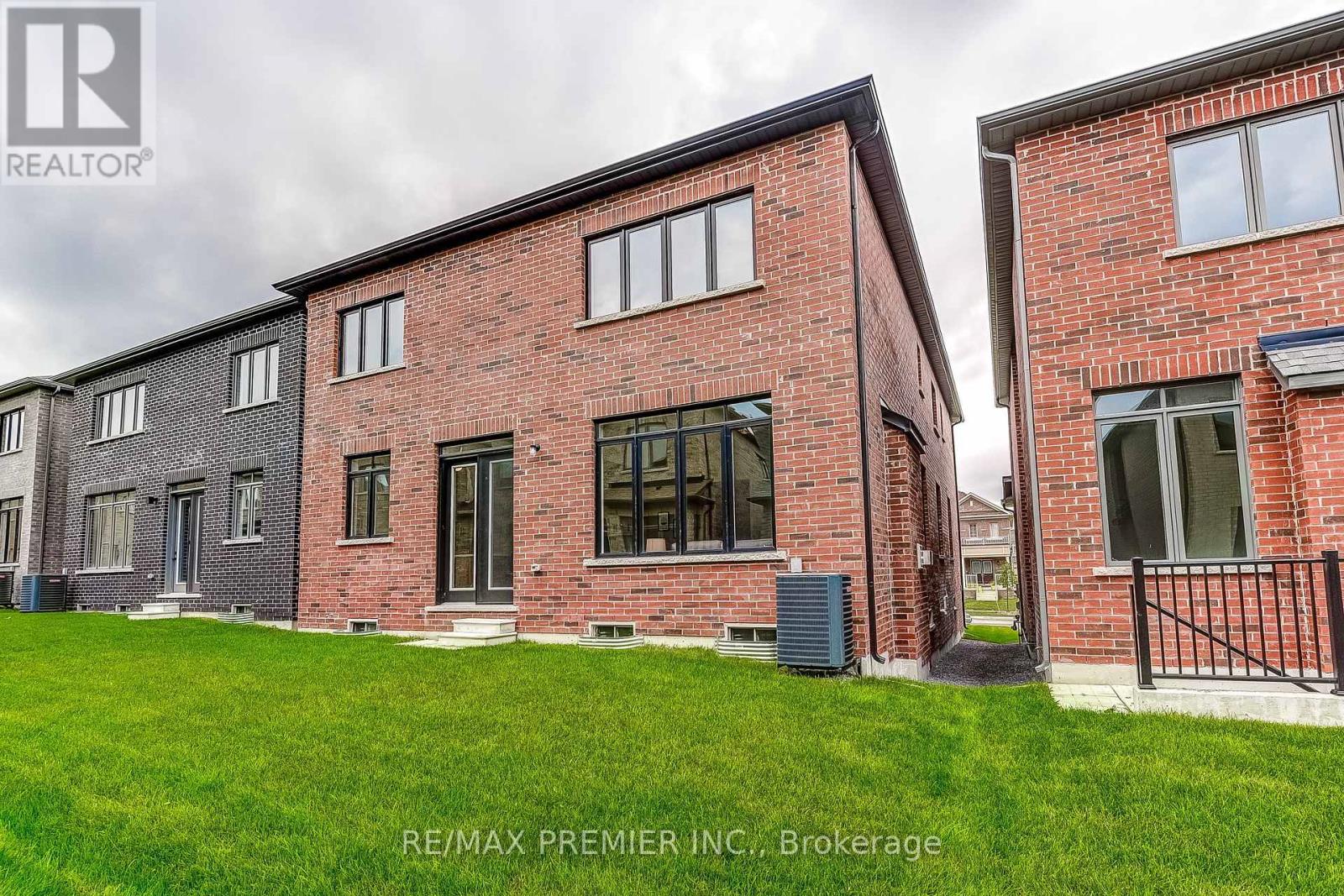 219 Fallharvest Way, Whitchurch-Stouffville, Ontario  L4A 0S1 - Photo 40 - N9255835
