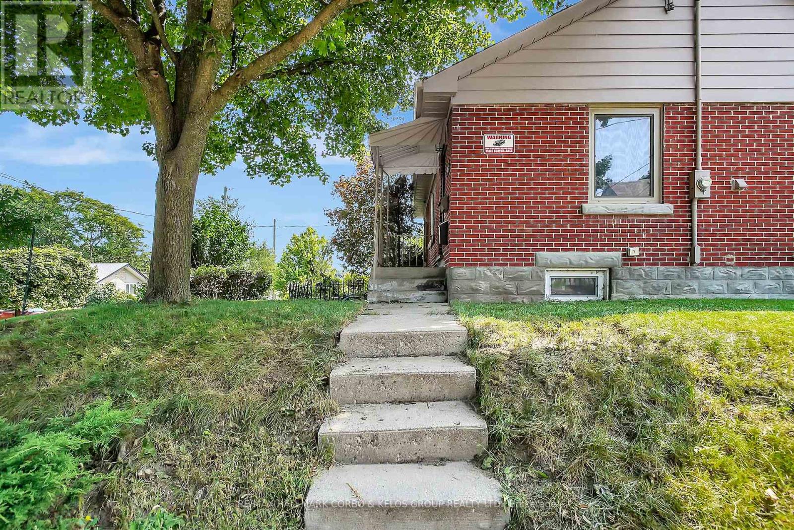 806 Rose Street, Cambridge, Ontario  N3H 2G1 - Photo 3 - X9301573