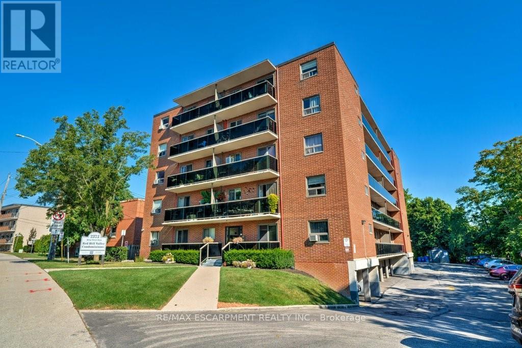 17 - 2373 King Street E, Hamilton (Glenview), Ontario  L8K 1X9 - Photo 1 - X9345573