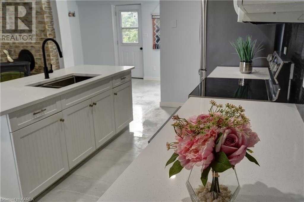 4770 Highway 2 E, Gananoque, Ontario  K7G 2V5 - Photo 29 - 40638901