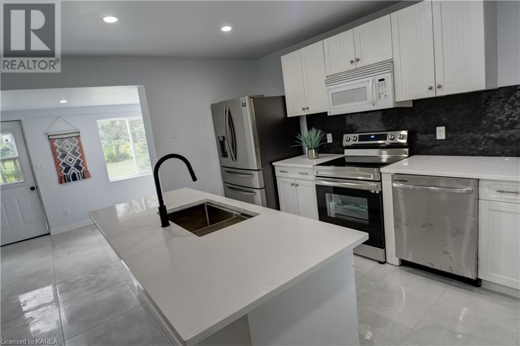 4770 Highway 2 E, Gananoque, Ontario  K7G 2V5 - Photo 30 - 40638901