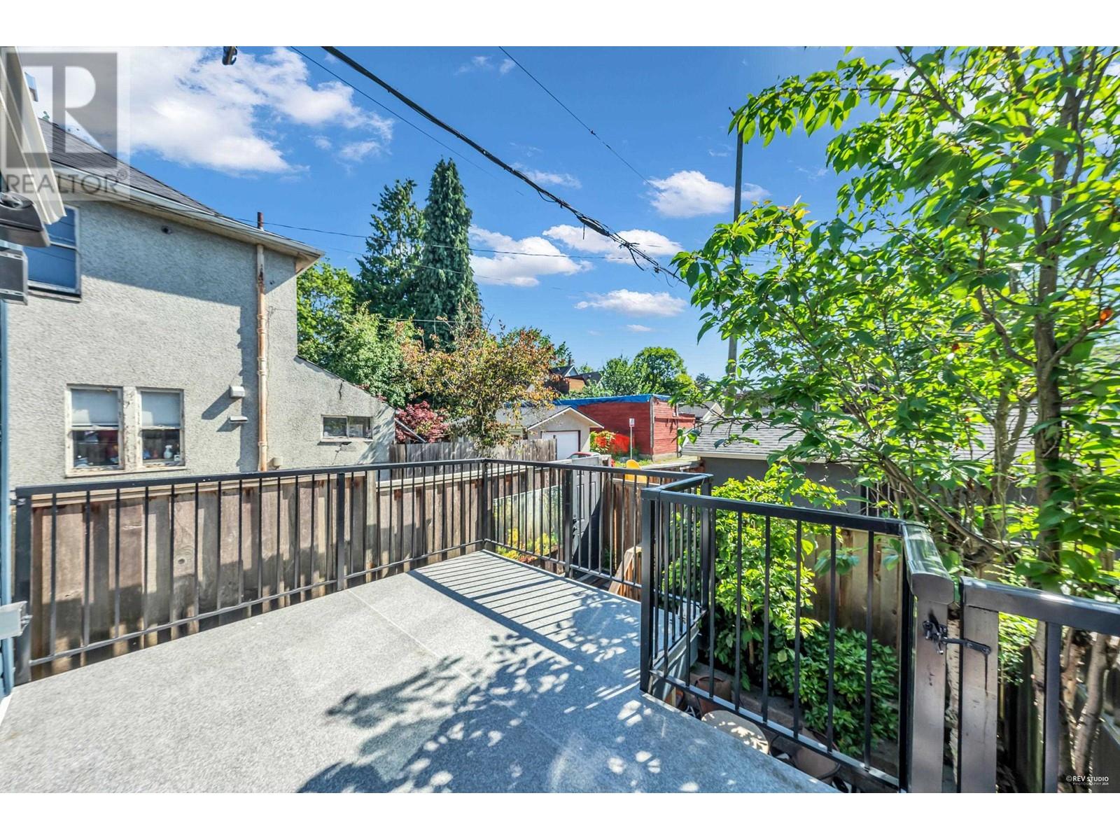 730 Hawks Avenue, Vancouver, British Columbia  V6A 3J3 - Photo 4 - R2923422