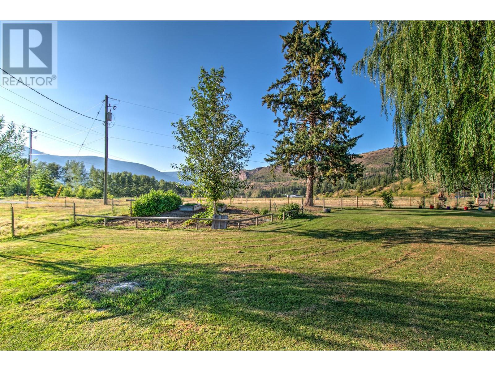 553 Salmon River Road Salmon Arm