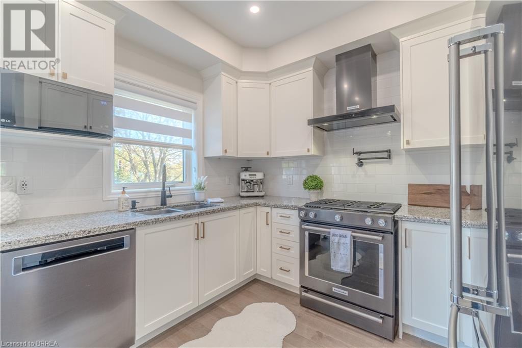 189 Bilanski Farm Road, Brantford, Ontario  N3S 0J4 - Photo 3 - 40642337