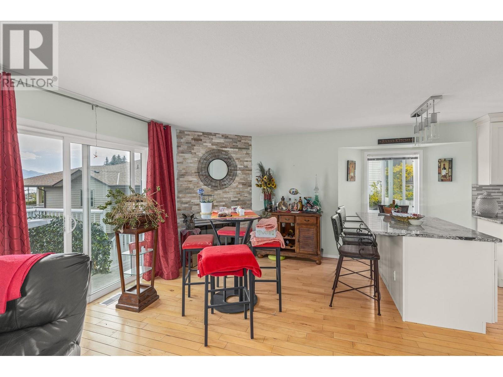 3174 Boucherie Road, West Kelowna, British Columbia V1Z 2G9 - Photo 23 - 10323970