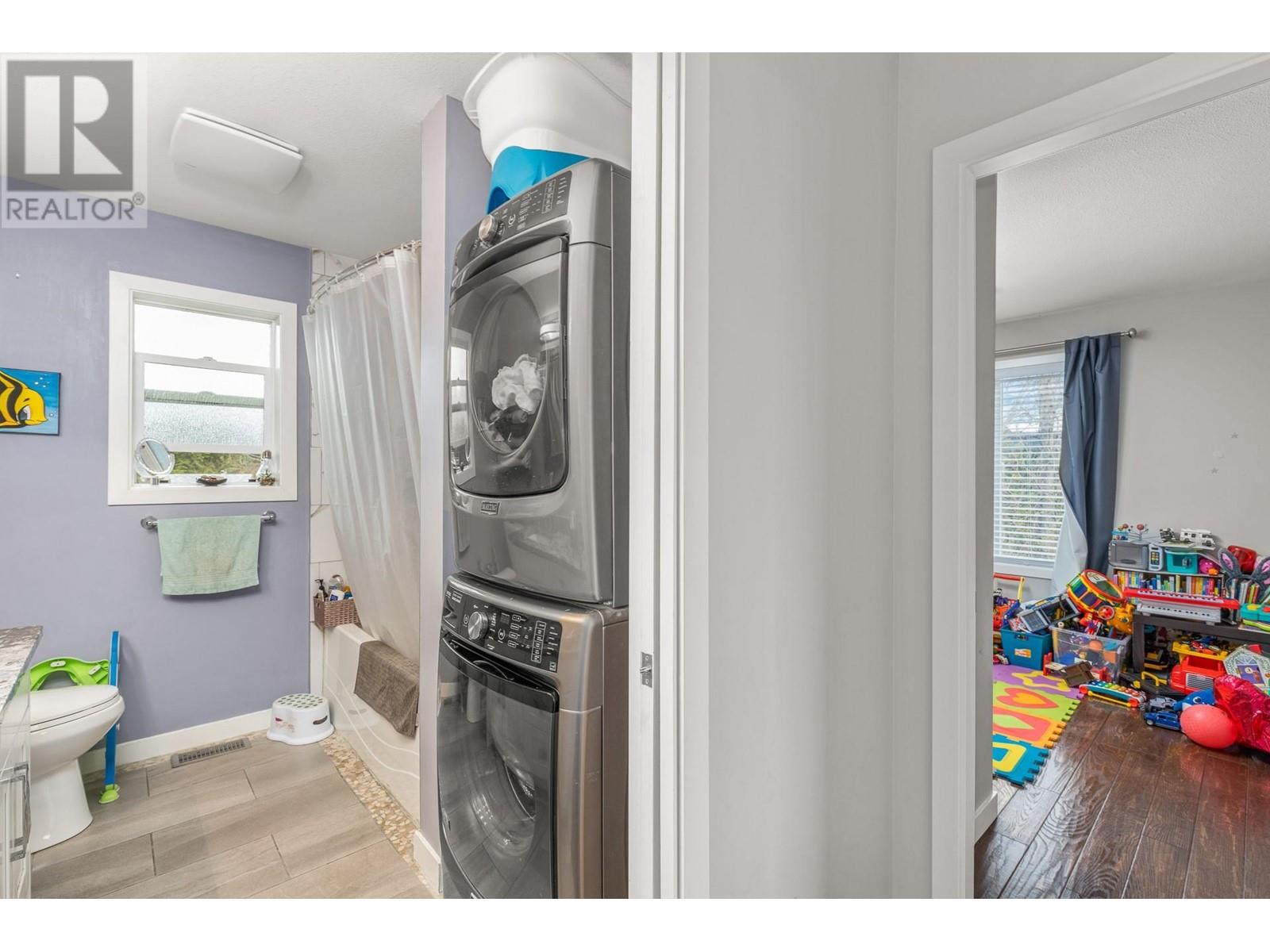 3174 Boucherie Road, West Kelowna, British Columbia V1Z 2G9 - Photo 44 - 10323970