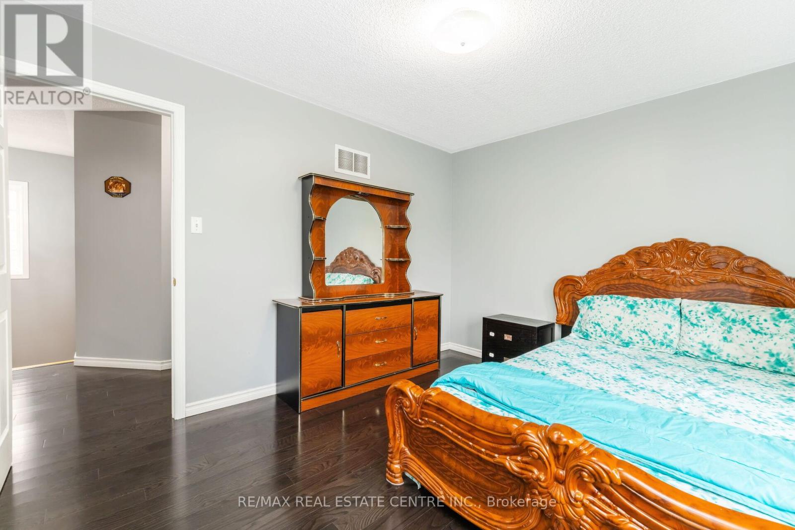 295 Morningmist Street, Brampton (Sandringham-Wellington), Ontario  L6R 2B9 - Photo 27 - W9346350