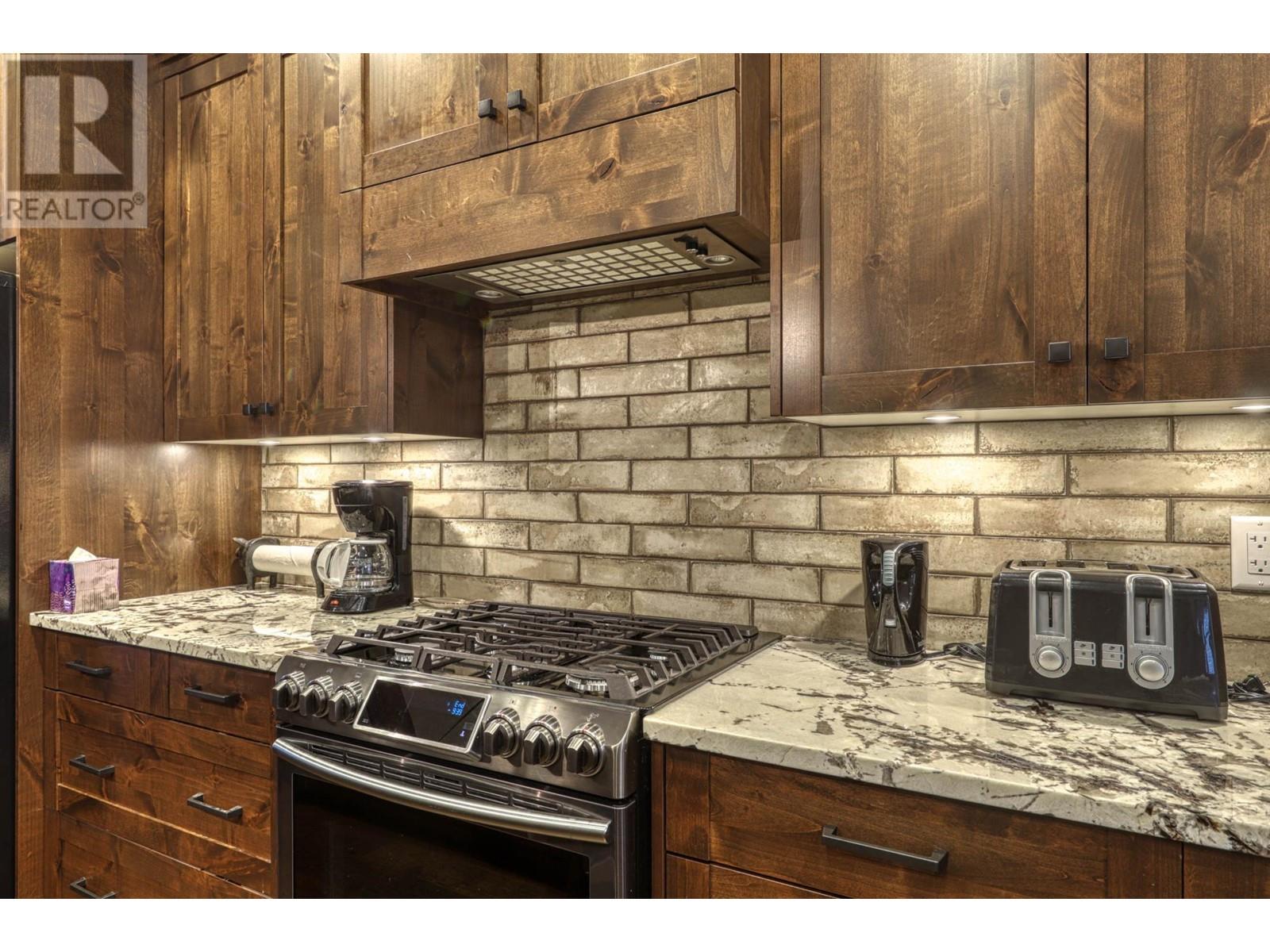 17-3280 Village Way, Sun Peaks, British Columbia  V0E 5N0 - Photo 11 - 180874